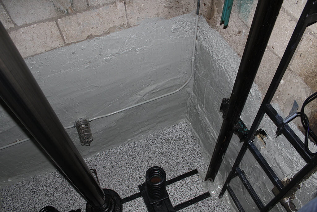 chống thấm thang máy